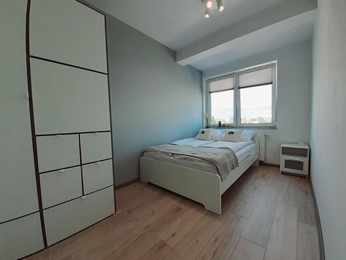 Apartament Kapitanski Mostek 17A Z Widokiem Na Port I Latarnie Morska Oraz Garazem Lejlighed Kołobrzeg Eksteriør billede