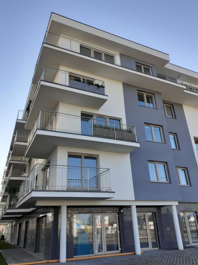 Apartament Kapitanski Mostek 17A Z Widokiem Na Port I Latarnie Morska Oraz Garazem Lejlighed Kołobrzeg Eksteriør billede